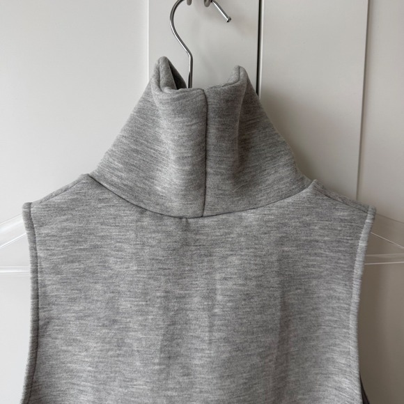 OGL FuzzLuxe Turtle Neck Split Hem Top heather Grey size small NWT - Picture 10 of 12